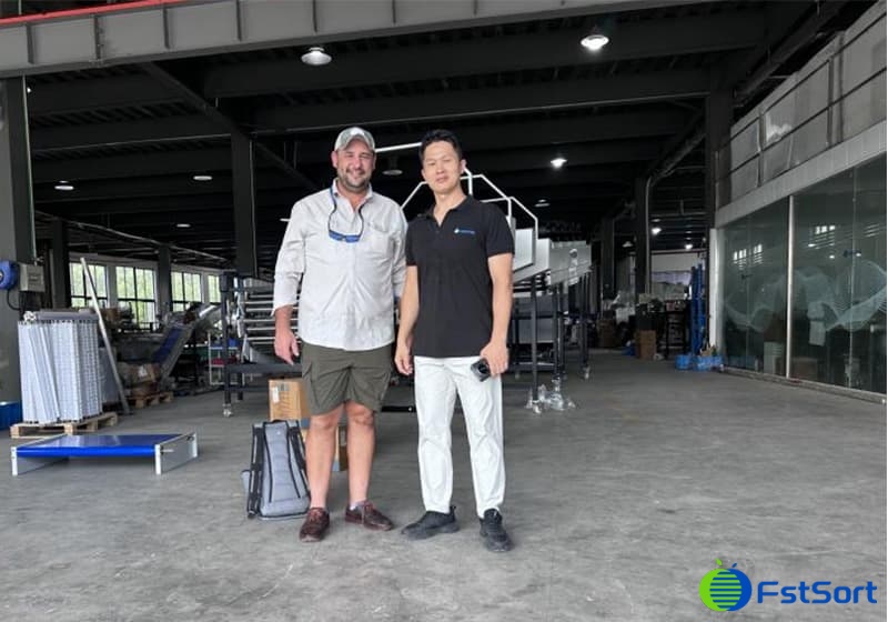 images/1754904019605Lychee machine factory visiting.jpg